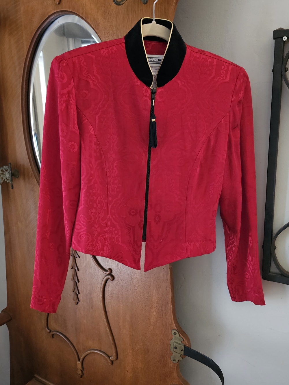 Vintage Jessica Howard Red Jacquard Black Collar Jacket Size 8 USA